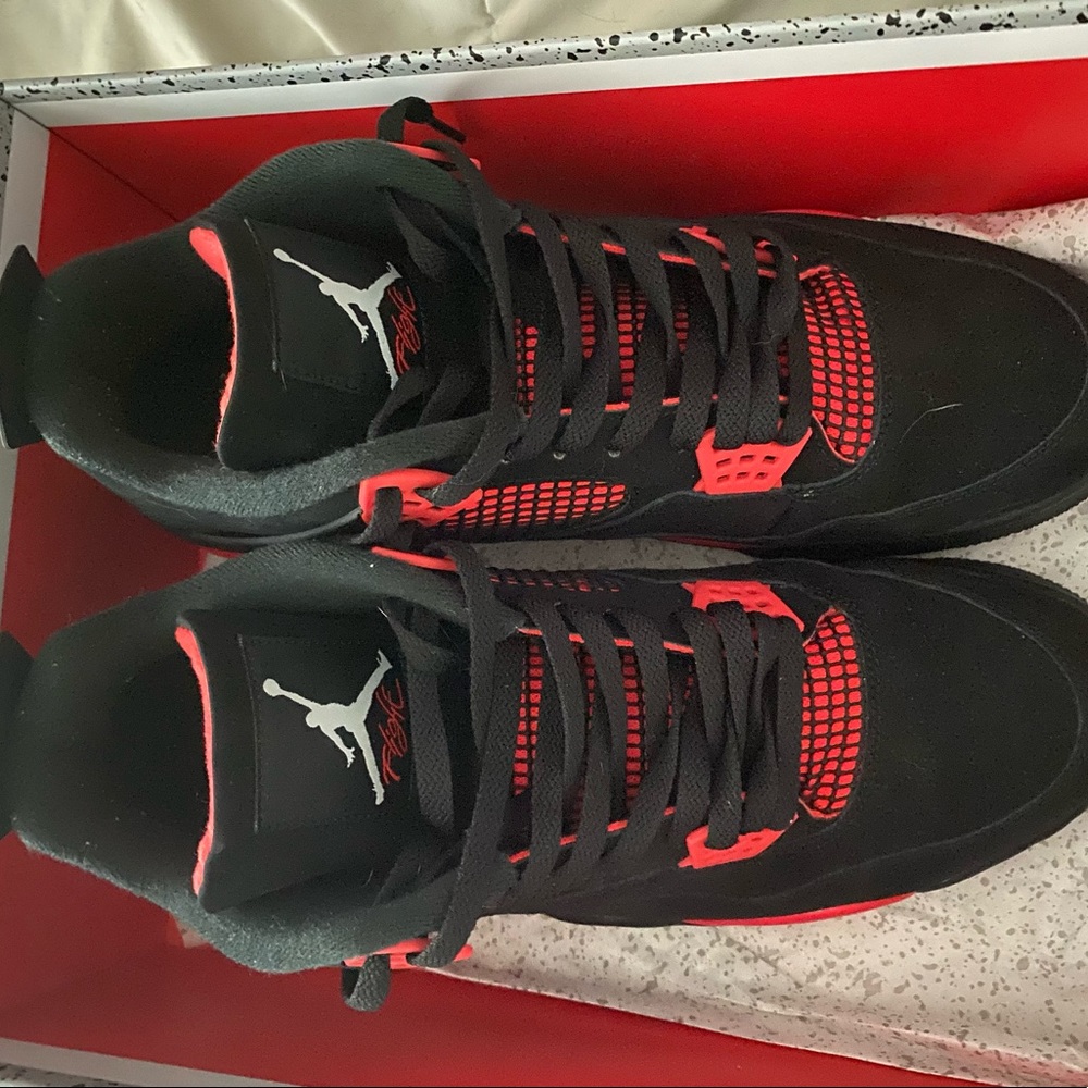 Nike Air Jordan 4 Retro Red Thunder, Size 15